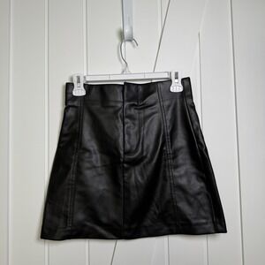 Zara Black Faux Leather A-line Mini Skirt Size Small Retro Edgy Modern Versatile